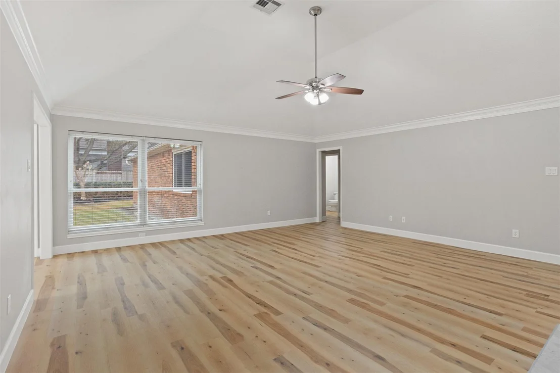 Photo of 2022 Hillside Oak Lane