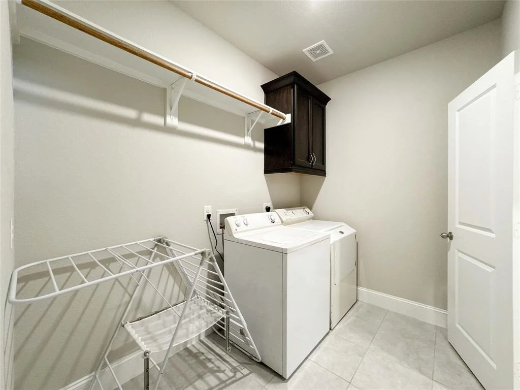 Photo of 4138 Shackleton Court