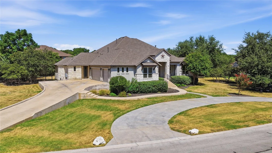 Photo of 205 Standing Oak Drive