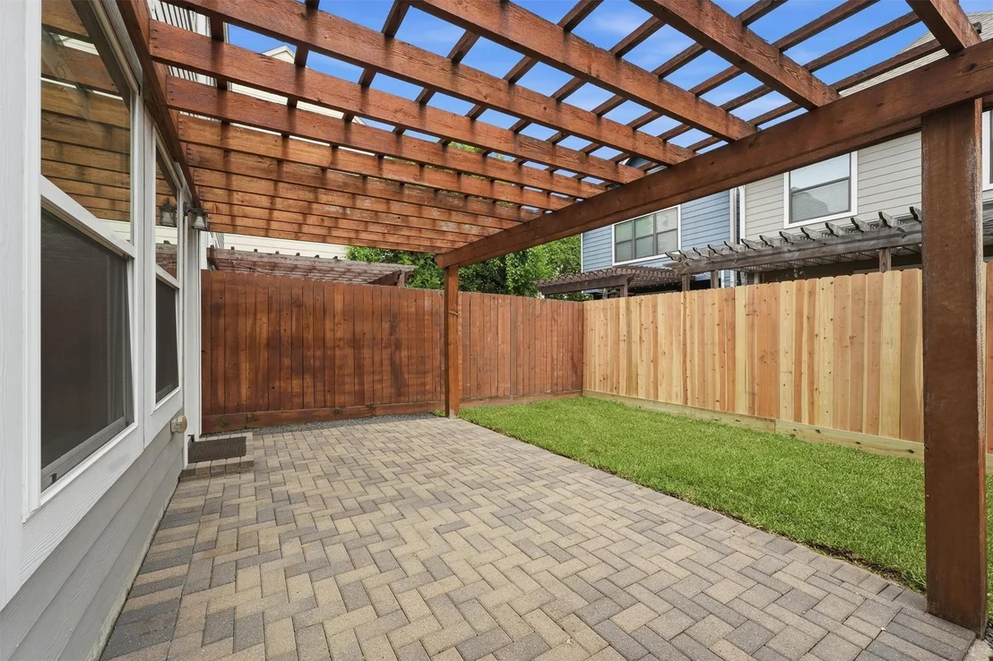 Photo of 5326 Darling Street