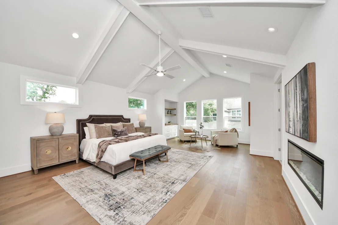Photo of 1705 Saxon Drive