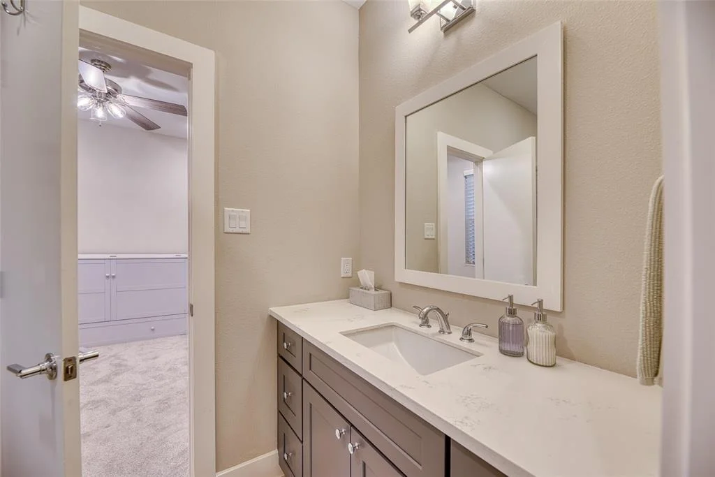 Photo of 2414 Cochran Street