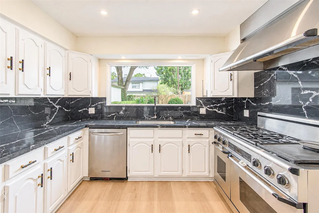 Photo of 10610 Overbrook Lane