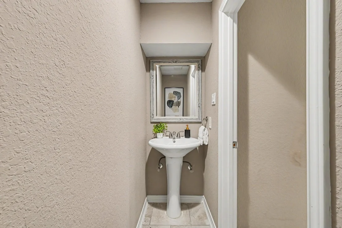 Photo of 15211 Jamaica Drive