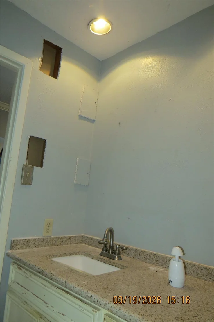 Photo of 6527 Gladewell Drive