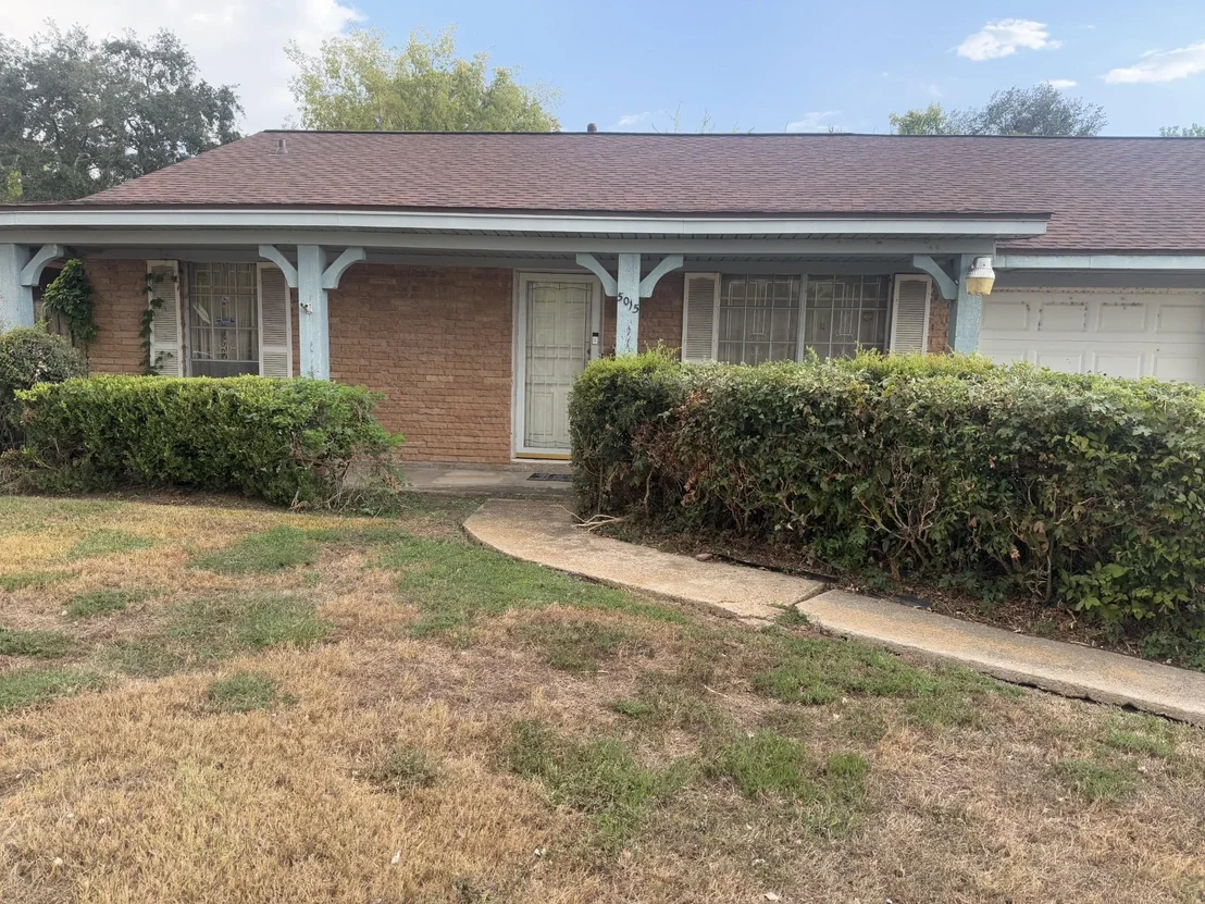 Photo of 5015 Heatherbloom Drive