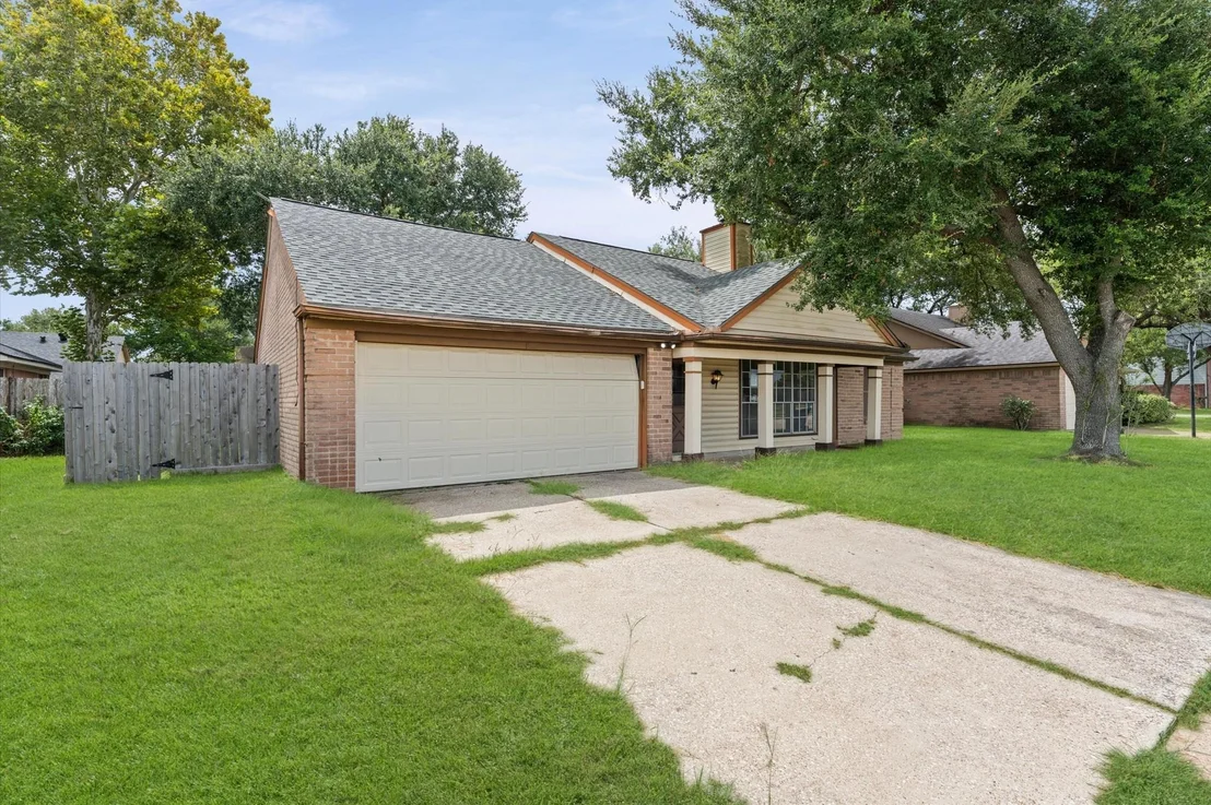 Photo of 2430 Shady Bend Drive