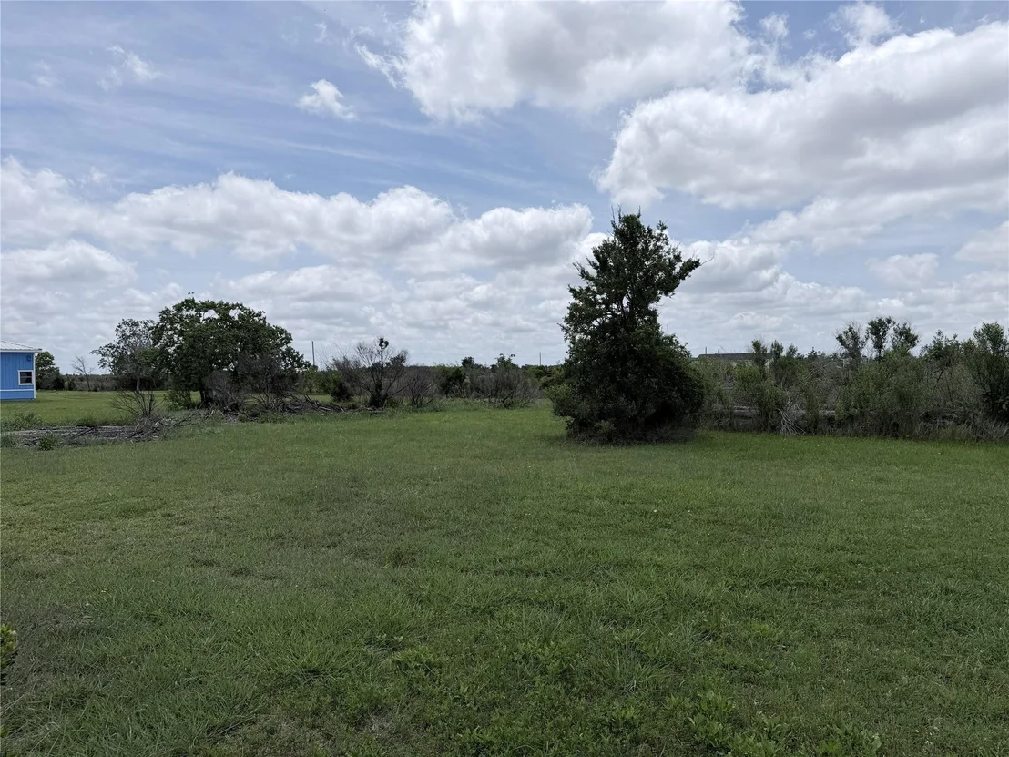 Photo of Lots 7,8,9 Bastrop Street