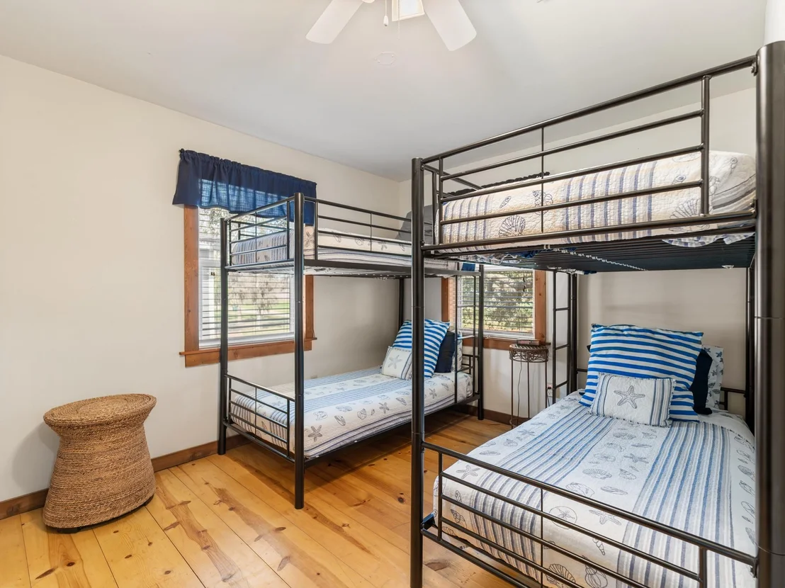 Photo of 1225 Private Road 652