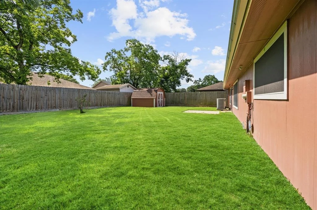 Photo of 1370 Stevenage Lane