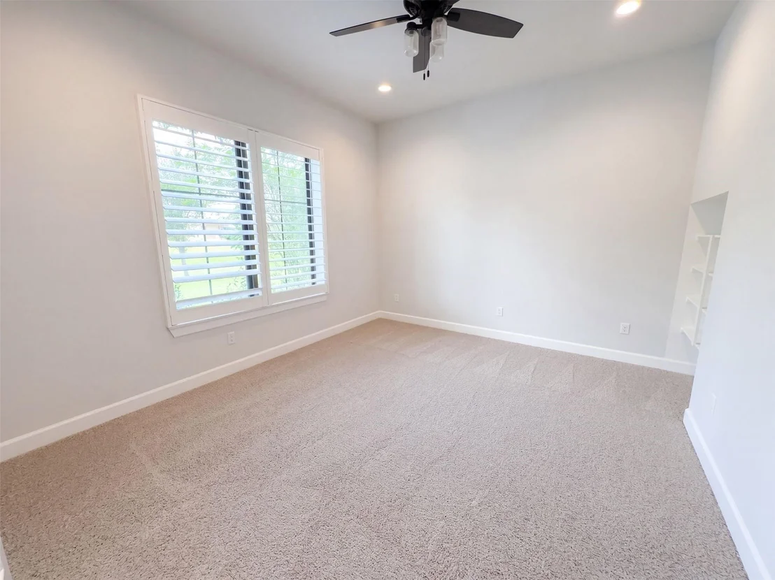 Photo of 21211 Hidden Bend Loop