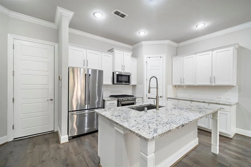 Photo of 1008 Shepherd Oaks Drive