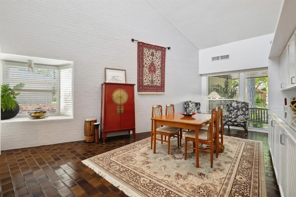 Photo of 10318 Pine Forest Road