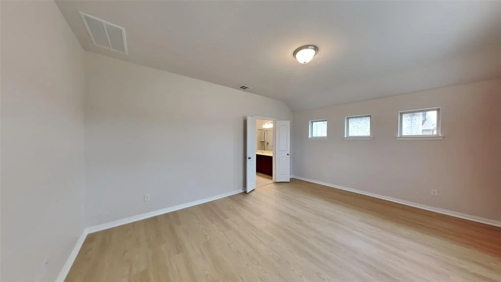 Photo of 562 Long Beach Bay