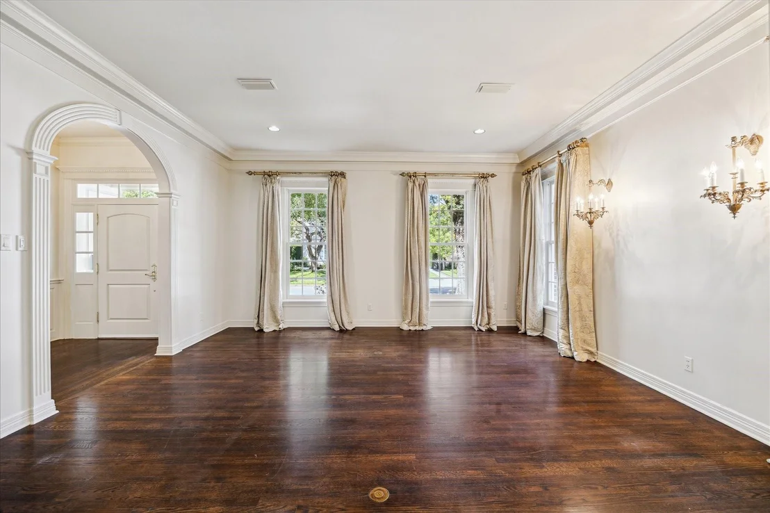 Photo of 3639 Wickersham Lane