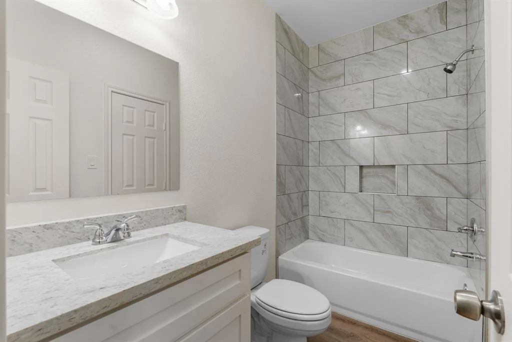 Photo of 11556 Persimmon