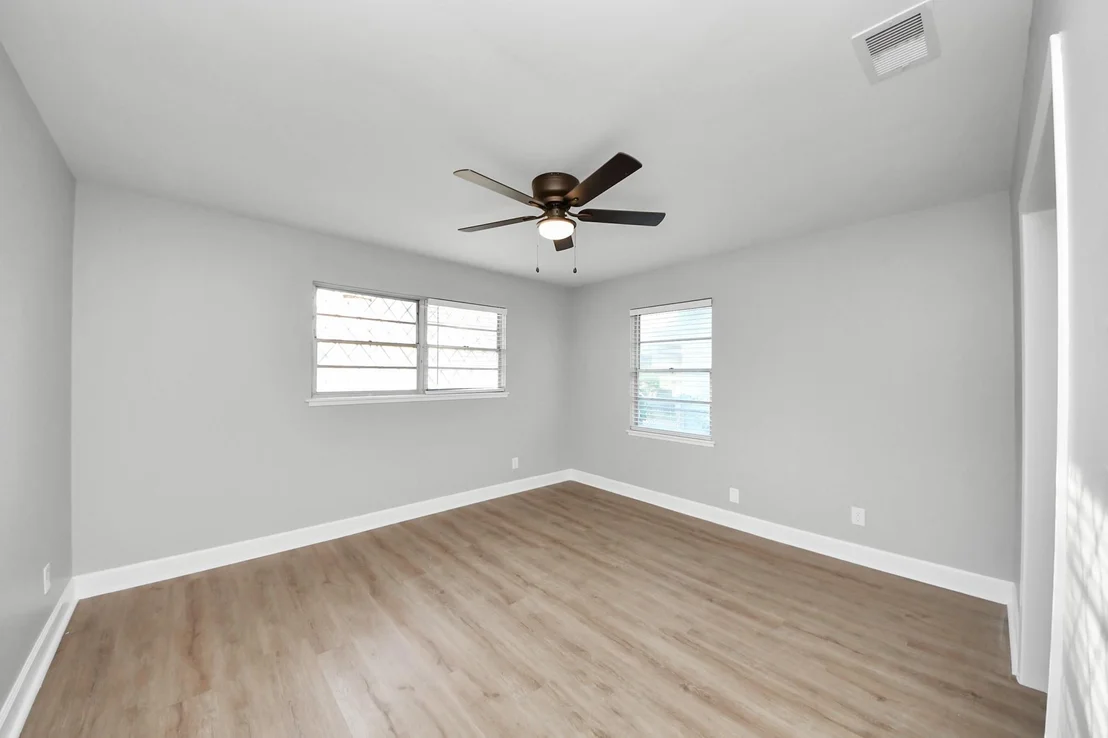 Photo of 1812 Locklaine Drive