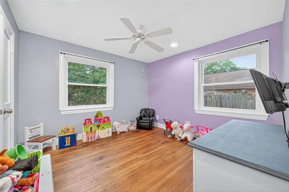 Photo of 507 Springwater Drive