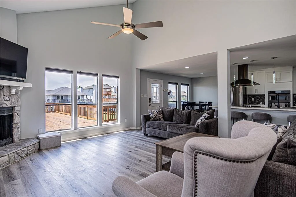 Photo of 301 Commander Drive