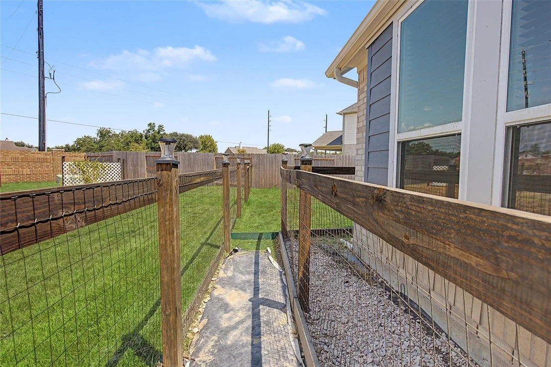 Photo of 21331 Bridle Rose Trail
