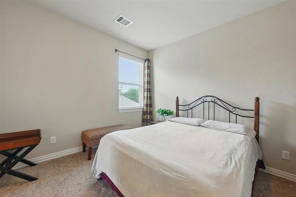 Photo of 27038 Franklin Park Dr