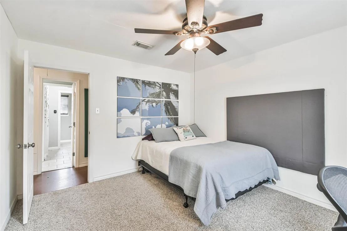 Photo of 10502 Deval Drive
