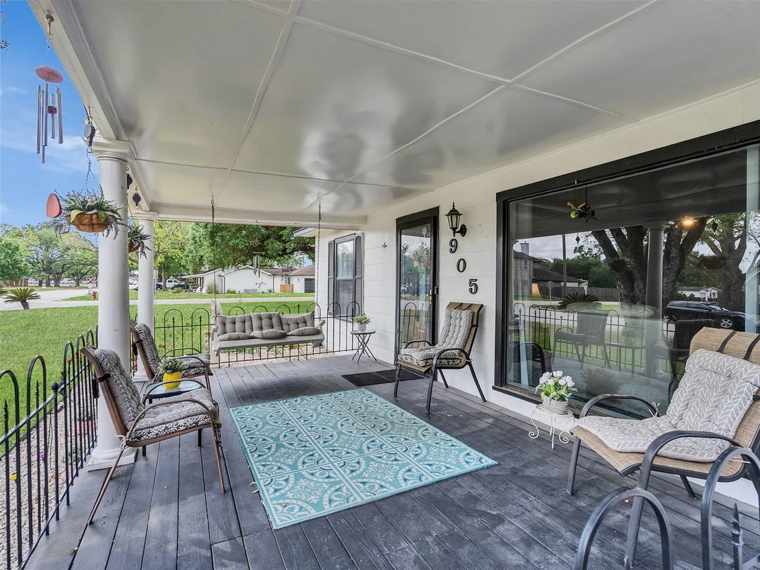 Photo of 905 Bartlett Road