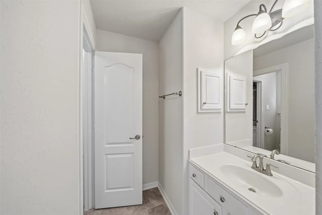 Photo of 25802 Northcrest Drive