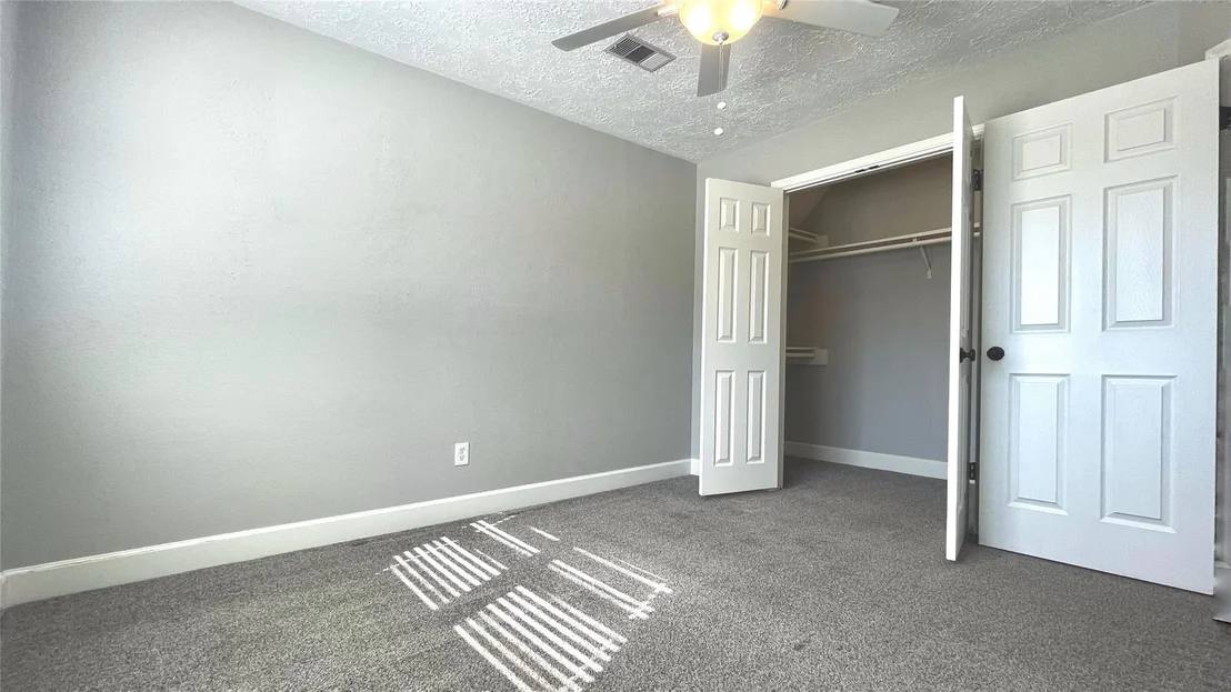 Photo of 14519 Bladenboro Drive