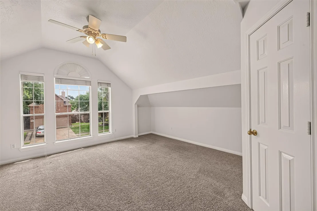 Photo of 6027 Dunsley Drive