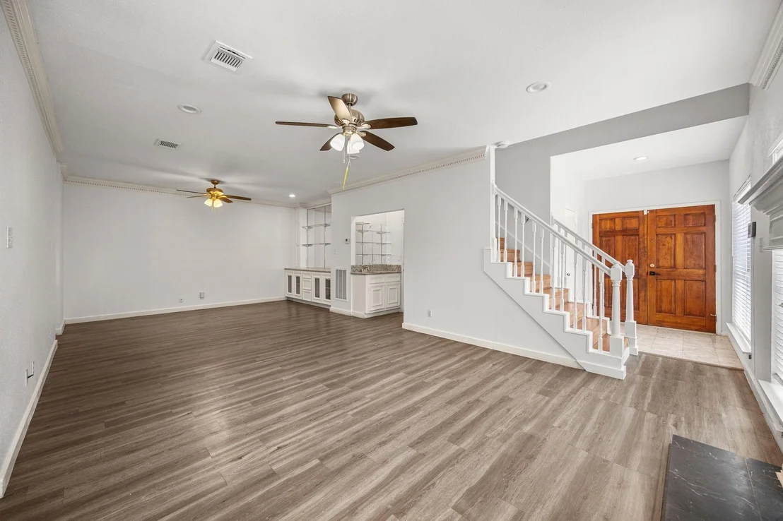 Photo of 8043 Oceanside Drive