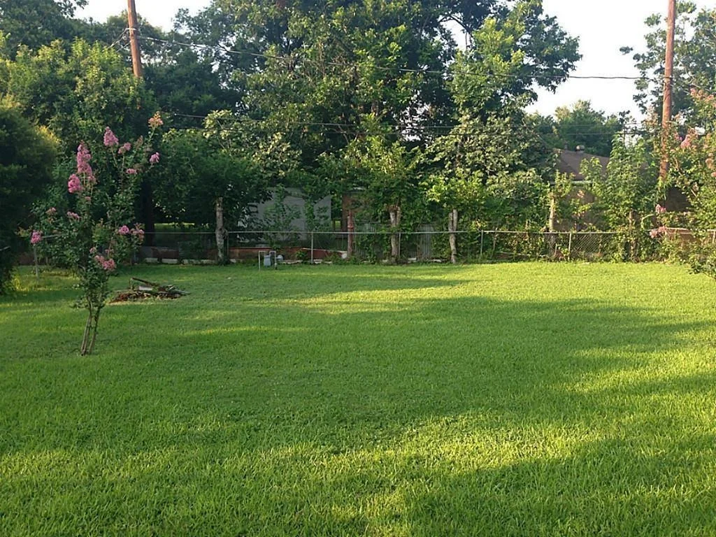 Photo of 2830 Monticello Drive