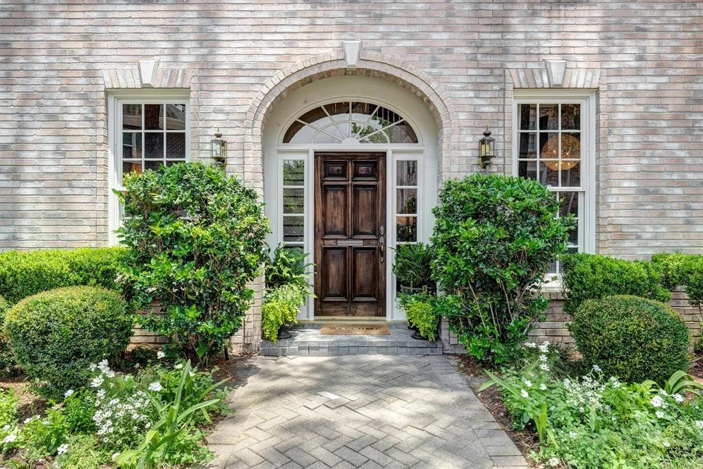 Photo of 30 Hudson Circle