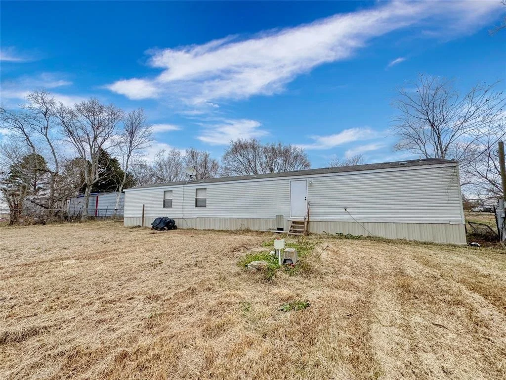 Photo of 15950 Live Oak Circle
