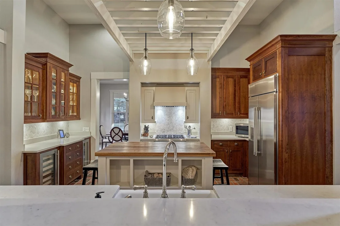 Photo of 10928 Lake Forest Drive