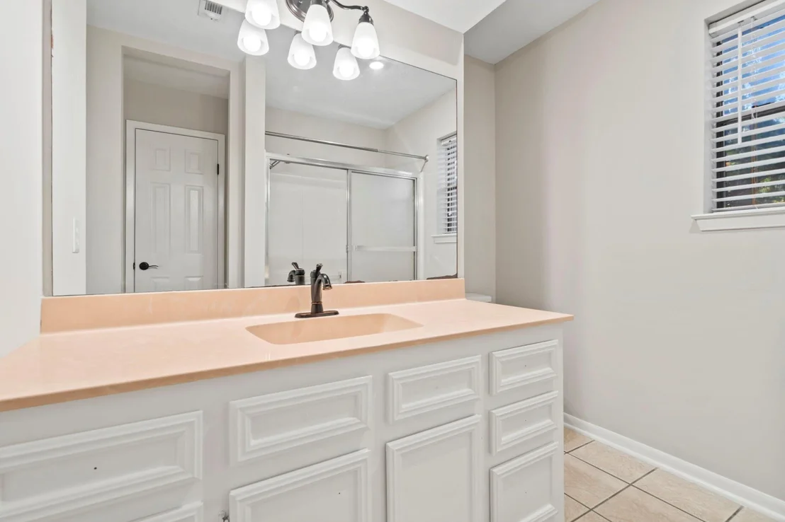 Photo of 15633 Corinthian Way