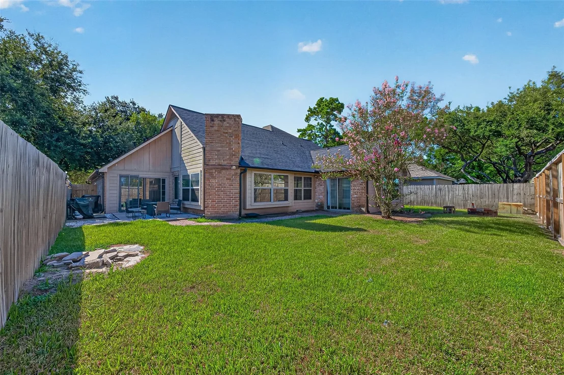 Photo of 14715 Summerway Lane