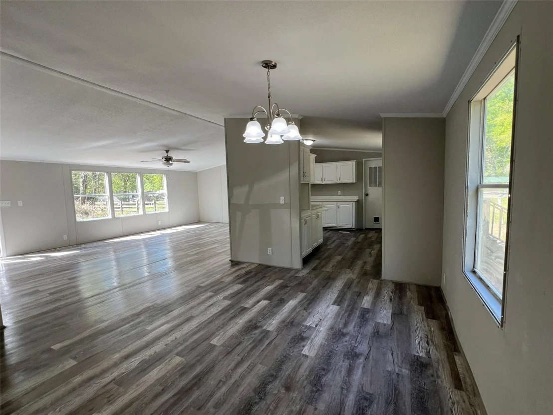 Photo of 27241 Long Street