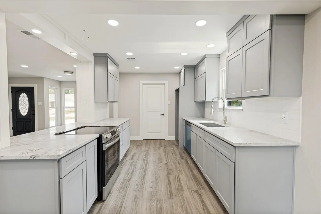 Photo of 5831 Fair Forest Drive