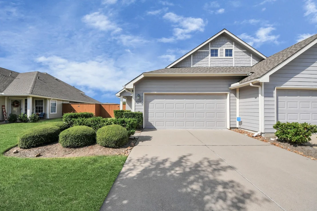 Photo of 25218 Aspenlodge Lane