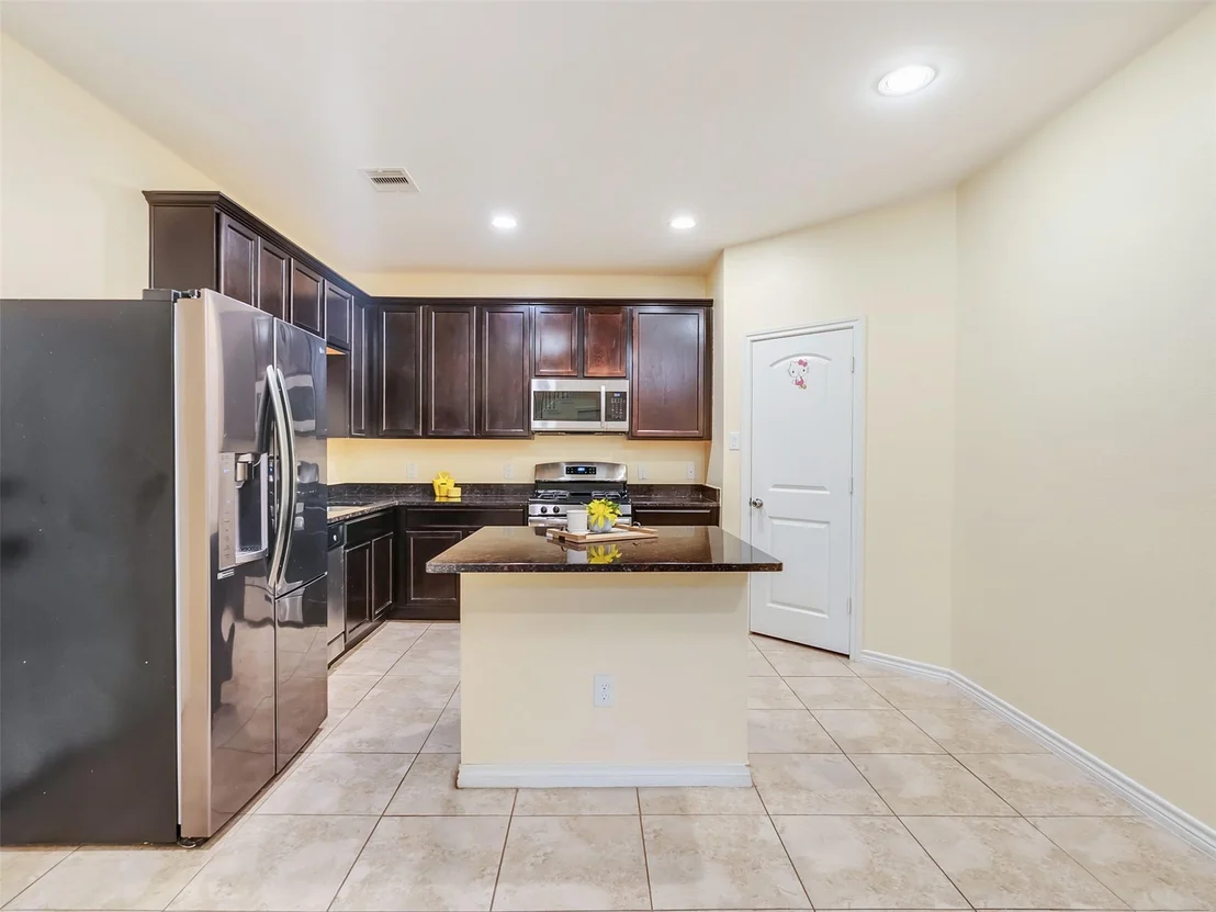 Photo of 7923 Ashford Trace Drive