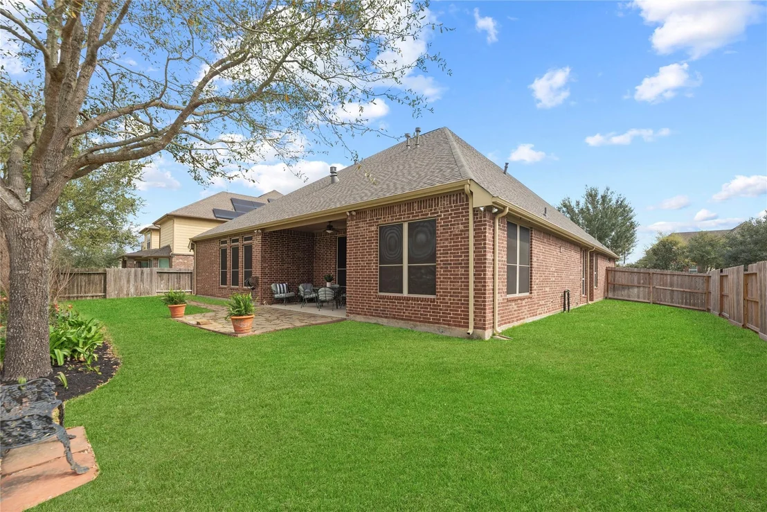 Photo of 5811 Green Meadows Lane