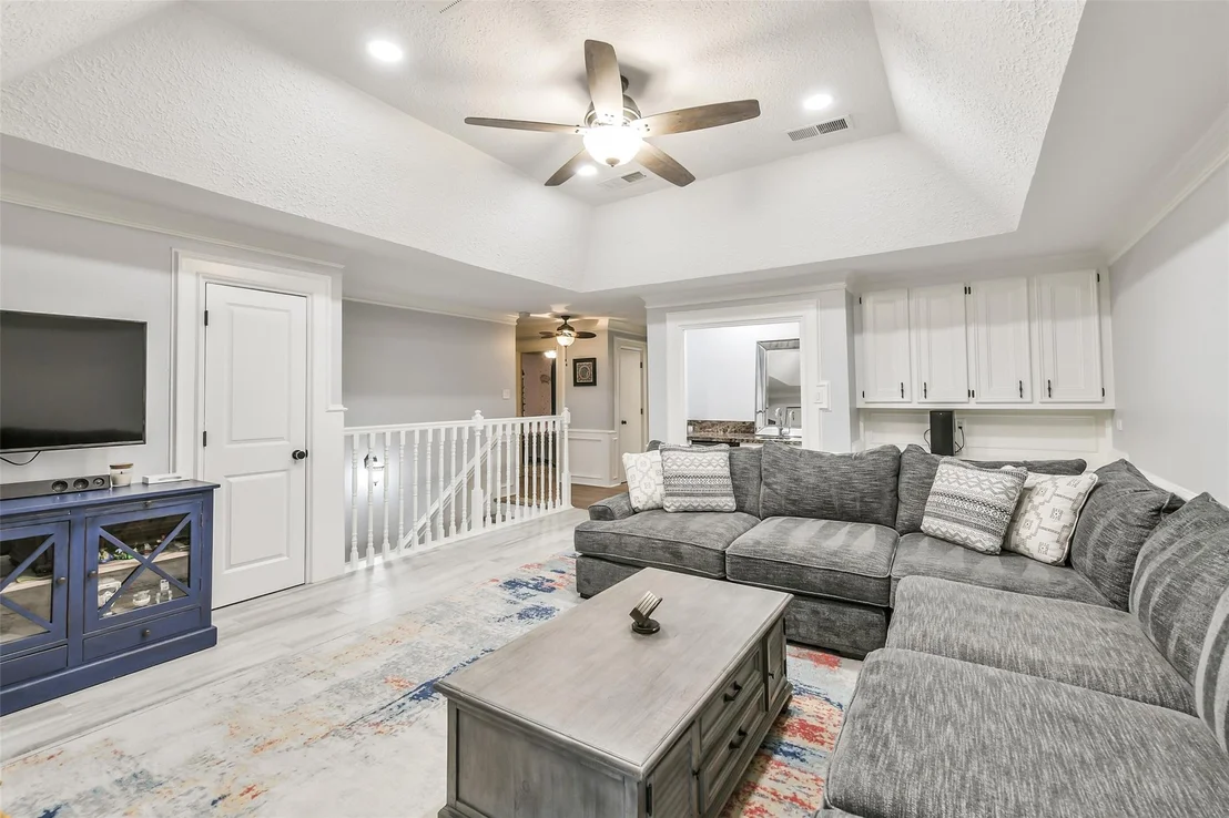 Photo of 3823 Elmcrest Drive