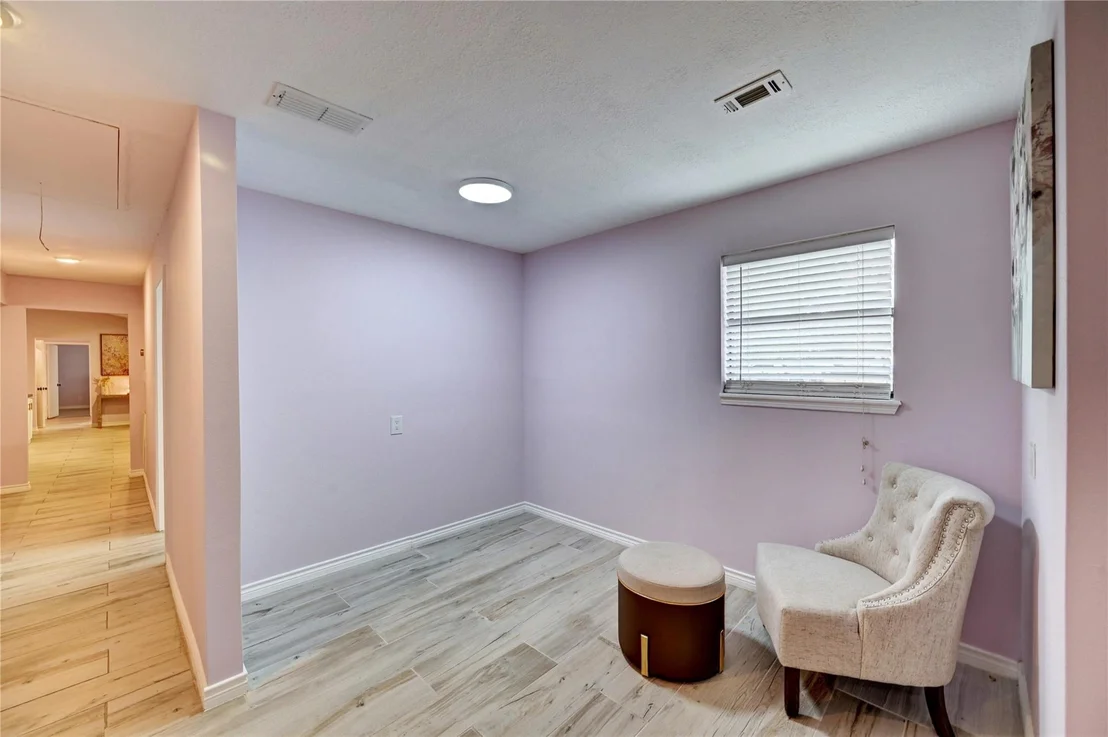Photo of 6 Oak Hollow Circle