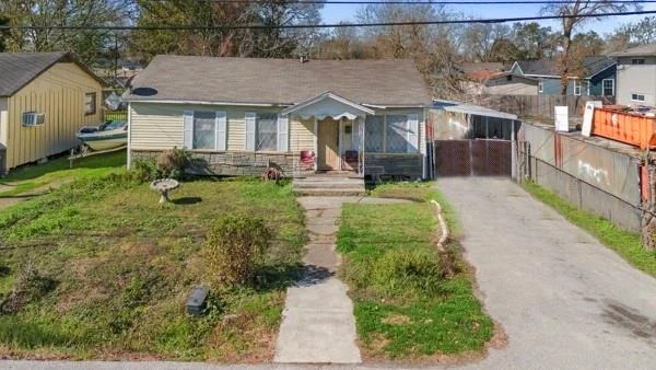 Photo of 6718 Calhoun Road