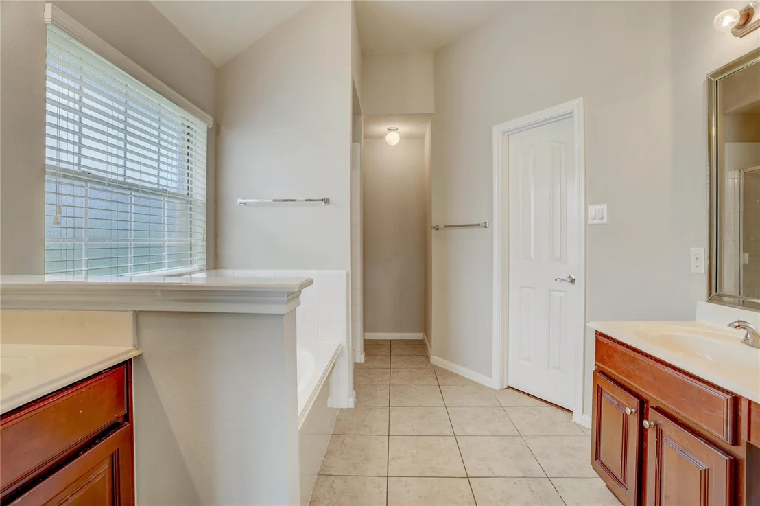 Photo of 2818 J R Drive