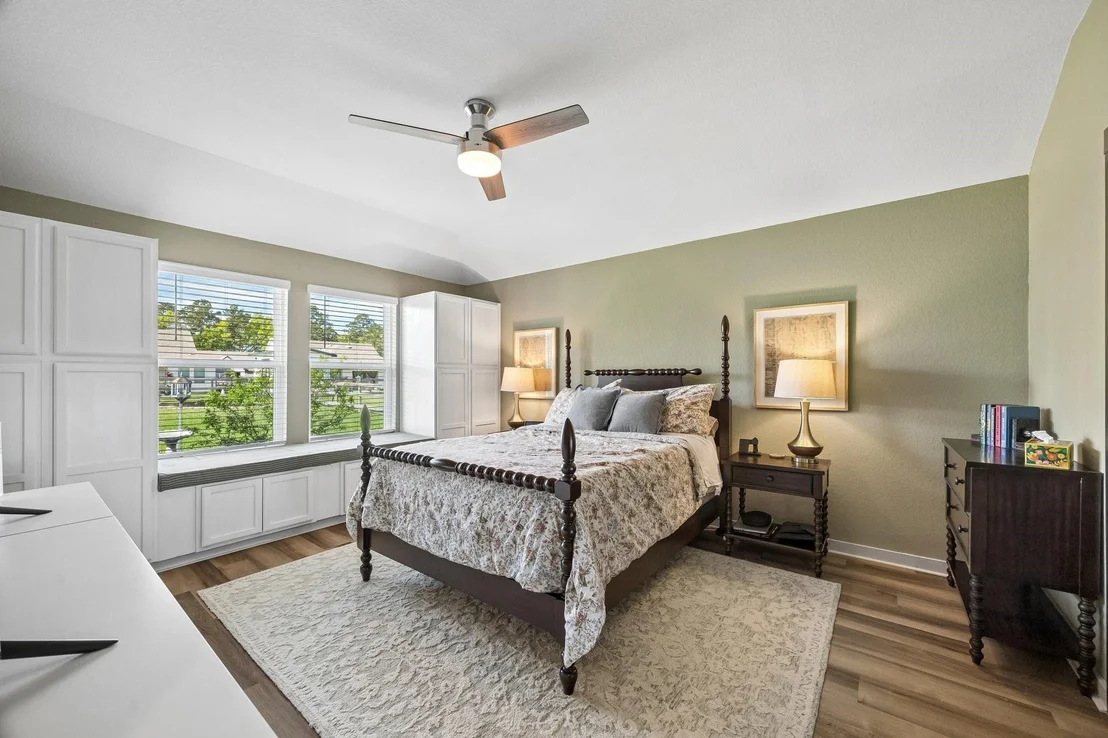 Photo of 334 Lakeway Circle