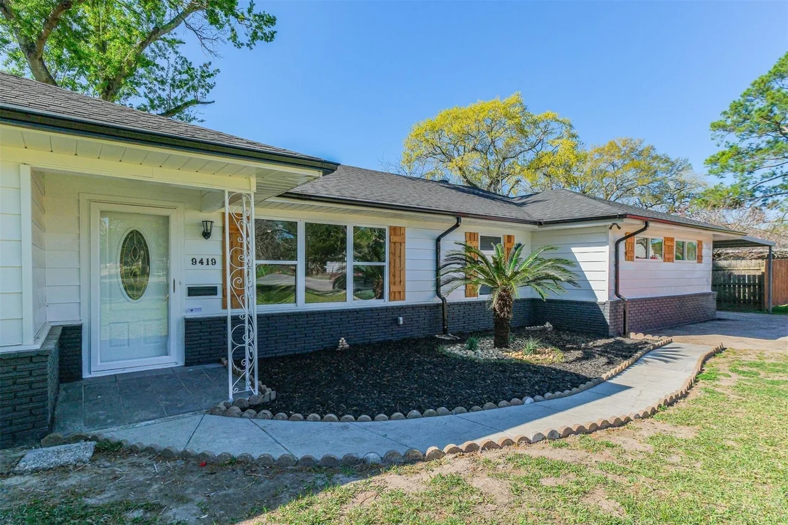 Photo of 9419 Campbell Road