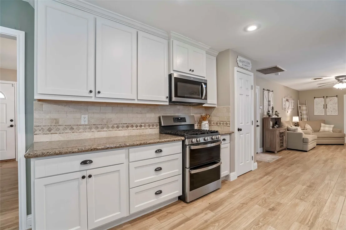 Photo of 13202 Vernon Road
