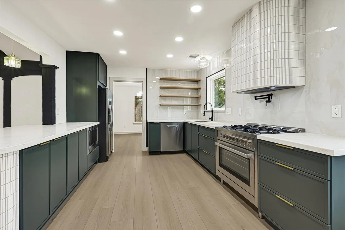 Photo of 11306 Valley Spring Drive